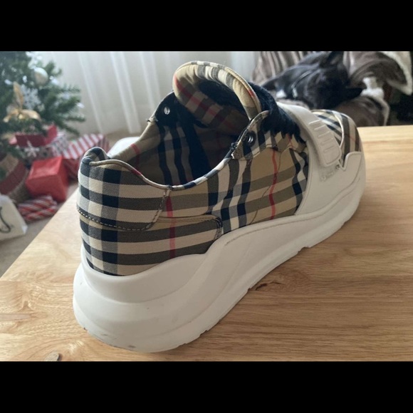 Burberry vintage shoes - Picture 2 of 6